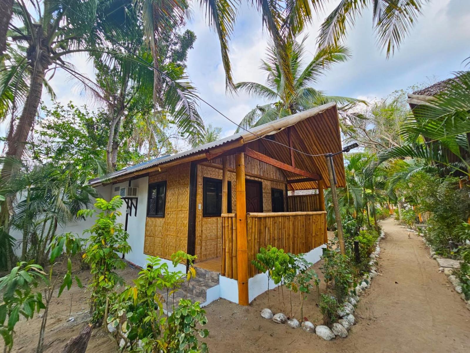 Big Bamboo Beach Resort Sipalay Luaran gambar