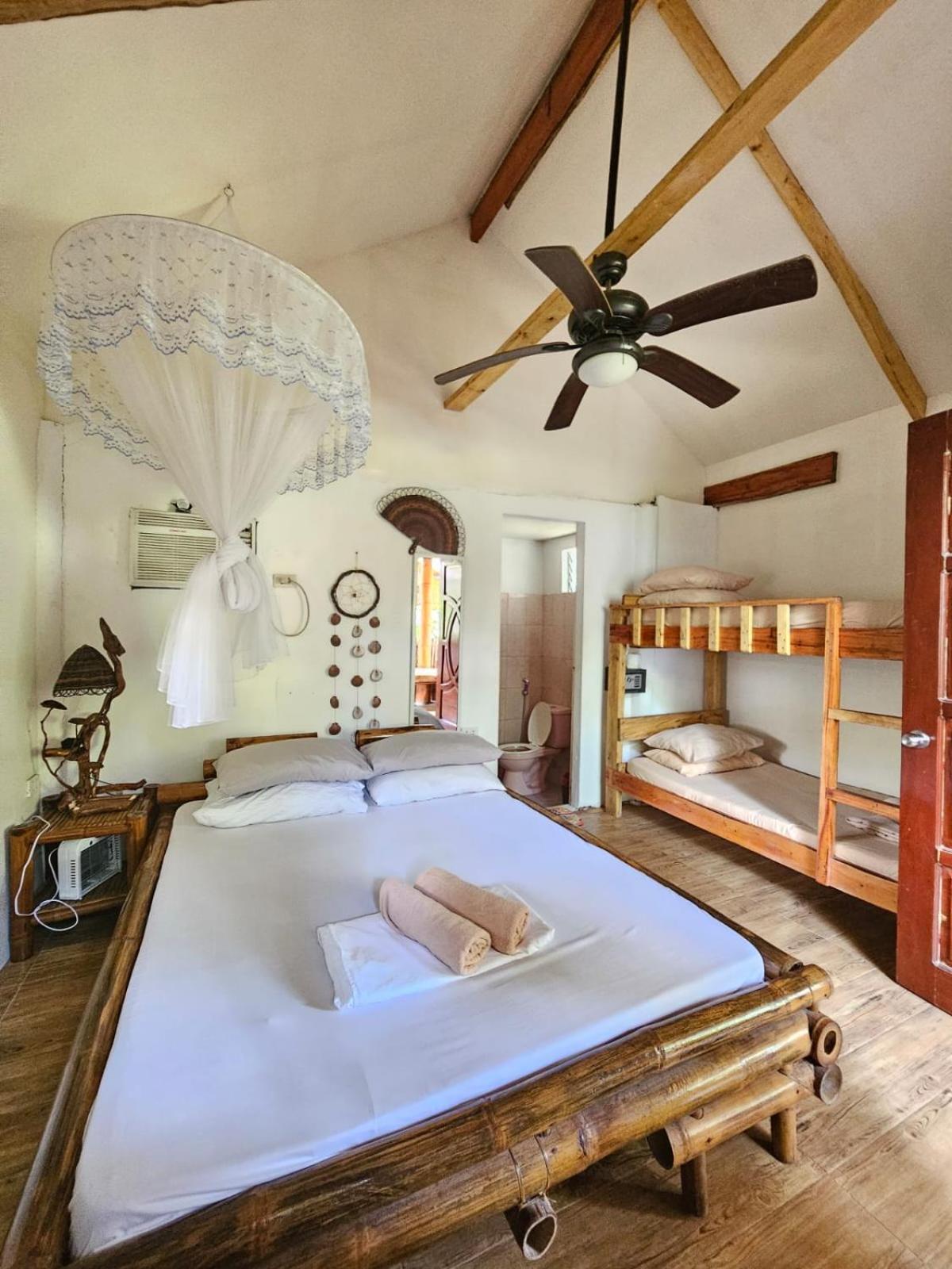 Big Bamboo Beach Resort Sipalay Luaran gambar