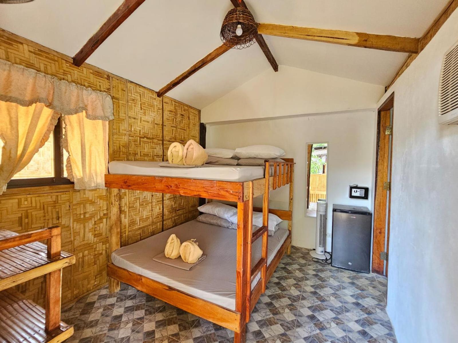 Big Bamboo Beach Resort Sipalay Luaran gambar